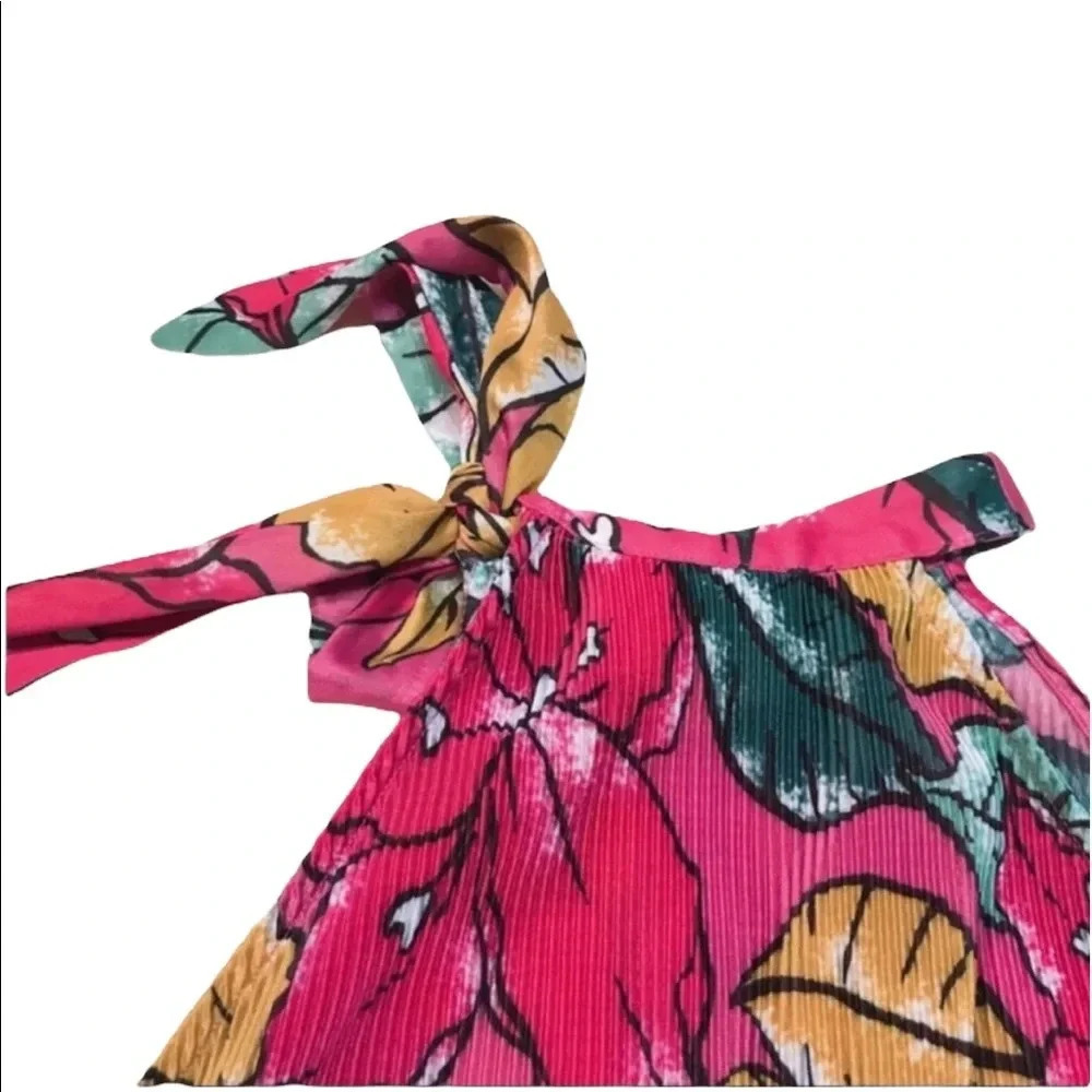 NWOT Anthropologie Maeve Glocester Floral Halter Top
Size Medium - Picture 6 of 9